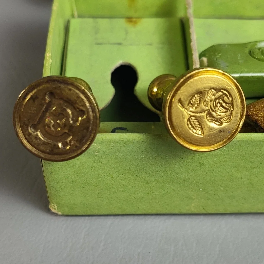 Vtg Mura Sealing Wax Set Rose & Letter 'E' Monogram‎ Stamp Brass Seal England
